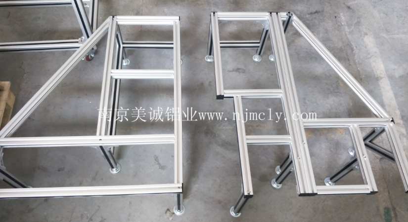 你知道氧化后的工業鋁型材框架優點嗎？02