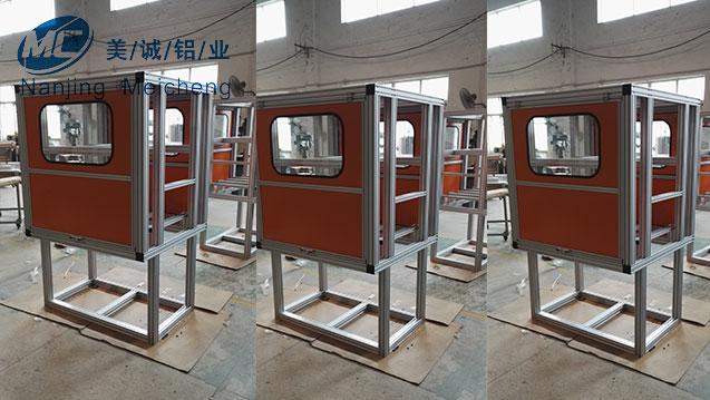 鋁型材機柜MC002 鋁型材機柜MC002